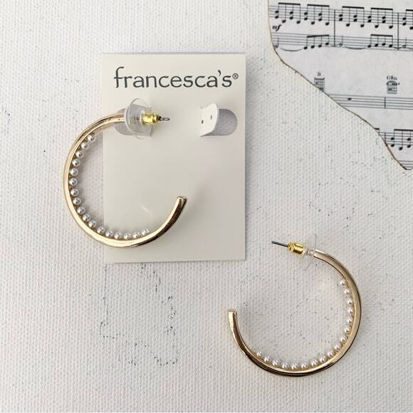 Francesca’s Ariadne Inside Pearl Lined Gold Hoop Earrings - Picture 1 of 4